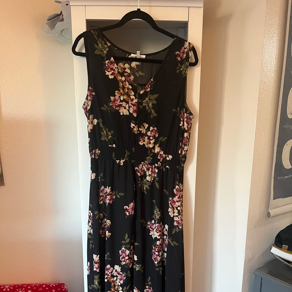 Beautiful floral print dress, like new condition